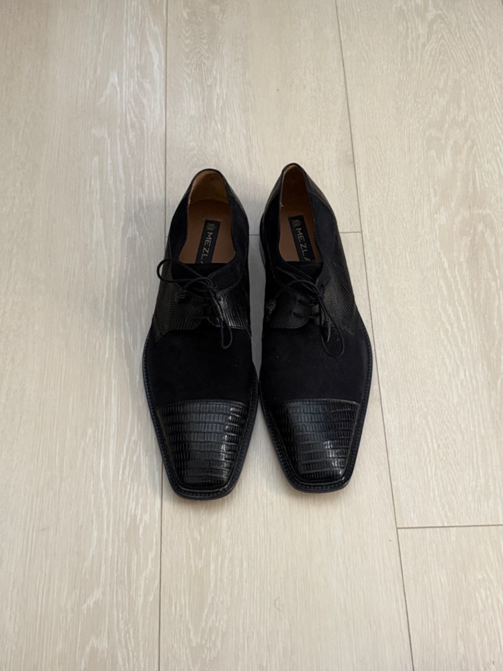 Mezlan Men's Black Suede & Croc-Embossed Leather Lace-Up Oxfords